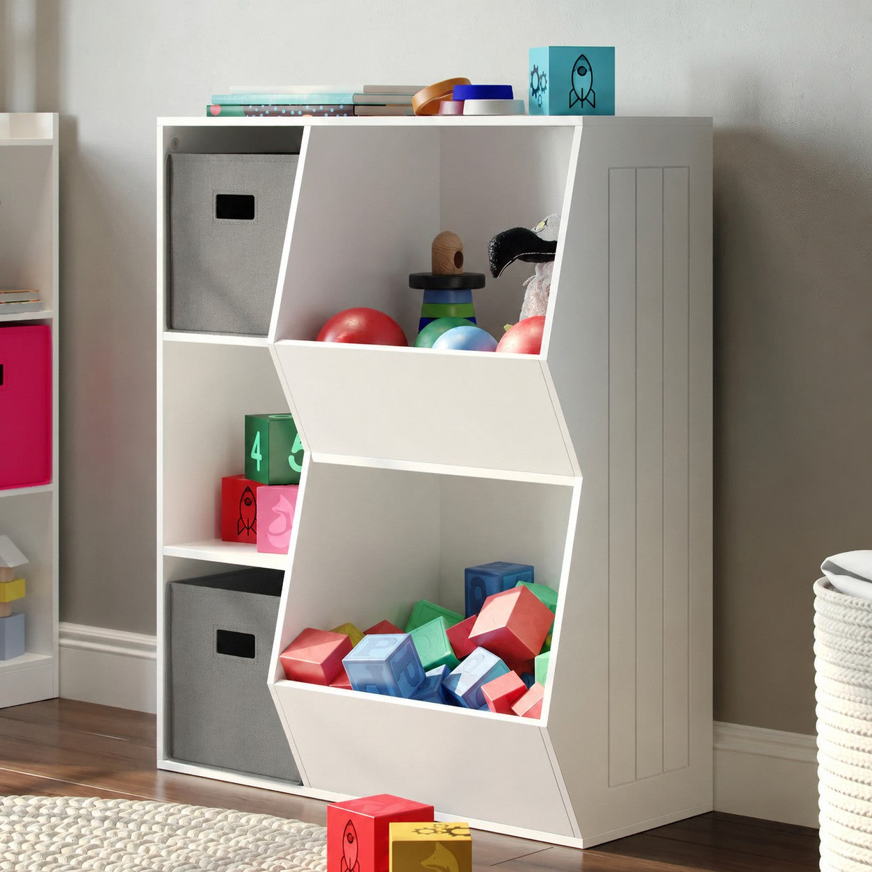 Детска Етажерка GINGER HOME, Органайзер за Книги и Играчки с 2 Текстилни Кутии, Бяла, 76.5×35×93 см
